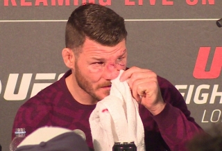 Bisping elogiou a coragem de Herb Dean em nÃ£o aceitar a suposta pressÃ£o de Anderson pela vitÃ³ria (Foto: Ivan Raupp)