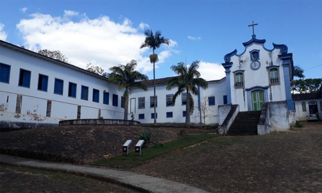 Prédios foram cedidos por comodato na década de 1980, como incentivo à criação de cursos. Vencido acordo, arquidiocese obteve na Justiça decisão favorável, que pode ser cumprida a qualquer momento (foto: ICHS/Ufop/Divulgação) Prédios foram cedidos por comodato na década de 1980, como incentivo à criação de cursos. Vencido acordo, arquidiocese obteve na Justiça decisão favorável, que pode ser cumprida a qualquer momento (foto: ICHS/Ufop/Divulgação)