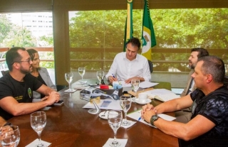 Governador do Ceará oferece prêmio em dinheiro, fruto de impostos, para transformar cidadãos em delatores. (Crédito da foto: Divulgação) Governador do Ceará oferece prêmio em dinheiro, fruto de impostos, para transformar cidadãos em delatores. (Crédito da foto: Divulgação)