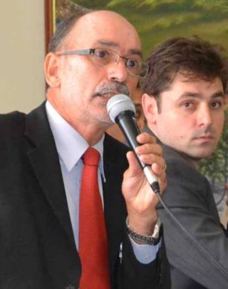 Torrinha e Mucida cobraram do prefeito informações de interesse dos cidadãos e que Damon se recusa a fornecer.(arquivo) Torrinha e Mucida cobraram do prefeito informações de interesse dos cidadãos e que Damon se recusa a fornecer.(arquivo)