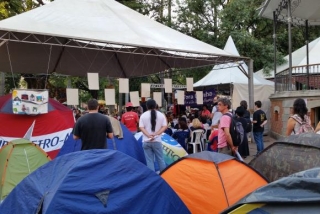 O acampamento foi montado após uma manifestação no dia 1º de maio e é organizado pela Frente Brasil Popular (Foto: Leo Rodrigues/Agência Brasil) O acampamento foi montado após uma manifestação no dia 1º de maio e é organizado pela Frente Brasil Popular (Foto: Leo Rodrigues/Agência Brasil)