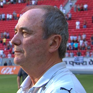 Levir Culpi comemora goleada, mas pede calma por causa de euforia (Foto: Reprodução\TV Globo) Levir Culpi comemora goleada, mas pede calma por causa de euforia (Foto: Reprodução\TV Globo)