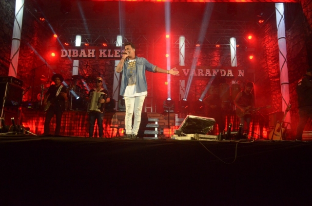Sertanejo Kléo Dibah cantou grandes sucessos (Foto: Anagnia Flóis) Sertanejo Kléo Dibah cantou grandes sucessos (Foto: Anagnia Flóis)