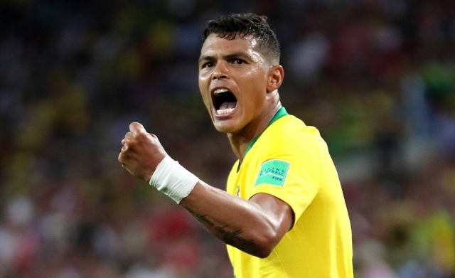 Thiago Silva marcou o segundo gol do Brasil diante da SÃ©rvia (Foto: Michael Steele/Getty Images)