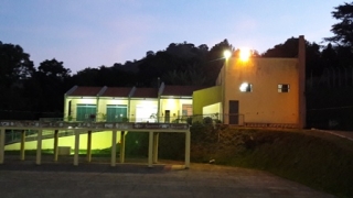 A troca das 45 lâmpadas incandescentes por lâmpadas econômicas compactas de 23 watts aconteceu por meio de um convênio firmado entre o MunicÃpio e a Cemig (Foto: Divulgação/PMI) A troca das 45 lâmpadas incandescentes por lâmpadas econômicas compactas de 23 watts aconteceu por meio de um convênio firmado entre o MunicÃpio e a Cemig (Foto: Divulgação/PMI)