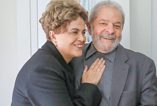 Dilma foi aconselhada a aumentar o tom das crÃÂticas a Temer (Foto: Ricardo Stuckert/) Dilma foi aconselhada a aumentar o tom das crÃÂticas a Temer (Foto: Ricardo Stuckert/)