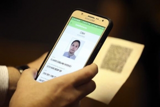 Documento poderÃ¡ ser apresentado em smartphones (Foto:  JosÃ© Cruz/AgÃªncia Brasil)