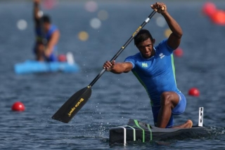 Isaquias Queiroz conquista a medalha de prata na canoagem de velocidade (Foto: DivulgaÃ§Ã£o/ComitÃª OlÃ­mpico Brasileiro)