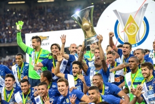 Com o bicampeonato brasileiro, o Cruzeiro assume a liderança no Ranking Nacional de Clubes da CBF (Foto: Gustavo Andrade) Com o bicampeonato brasileiro, o Cruzeiro assume a liderança no Ranking Nacional de Clubes da CBF (Foto: Gustavo Andrade)