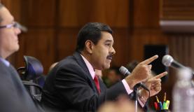Para Nicolás Maduro, o processo de destituição de Dilma Rousseff "faz parte de uma ofensiva imperialista para acabar com os governos populares" (Foto: EPA/Prensa Miraflores/Agência Lusa) Para Nicolás Maduro, o processo de destituição de Dilma Rousseff "faz parte de uma ofensiva imperialista para acabar com os governos populares" (Foto: EPA/Prensa Miraflores/Agência Lusa)