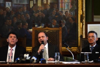 Para Ricardo Barros, o Orçamento da União passa por uma crise fiscal severa, que só se recuperará com a melhoria da economia e a volta do consumo (Foto: Rovena Rosa/Agência Brasil) Para Ricardo Barros, o Orçamento da União passa por uma crise fiscal severa, que só se recuperará com a melhoria da economia e a volta do consumo (Foto: Rovena Rosa/Agência Brasil)