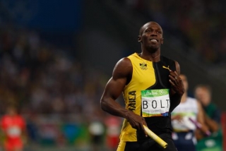 Usain Bolt ganha terceiro ouro nos Jogos Rio 2016 ao vencer o revezamento 4 x 100m com Asafa Powell, Yohan Blake e Nickel Ashmeade no Estádio OlÃmpico (Foto: Fernando Frazão/Agência Brasil) Usain Bolt ganha terceiro ouro nos Jogos Rio 2016 ao vencer o revezamento 4 x 100m com Asafa Powell, Yohan Blake e Nickel Ashmeade no Estádio OlÃmpico (Foto: Fernando Frazão/Agência Brasil)