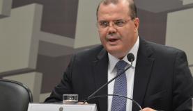 O presidente do Banco Central, Alexandre Tombini, diz que a inflação deve recuar para 4,8% em 2016 (Foto: Antônio Cruz/Agência Brasil) O presidente do Banco Central, Alexandre Tombini, diz que a inflação deve recuar para 4,8% em 2016 (Foto: Antônio Cruz/Agência Brasil)