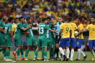 Na prÃ³xima quarta-feira, Brasil enfrenta a Dinamarca, enquanto o Iraque encara a Ãfrica do Sul. Se o placar for igual nos dois jogos, seleÃ§Ãµes decidirÃ£o vaga nas quartas por sorteio (Foto: LANCE!)