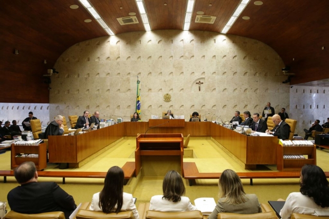Sessão do Supremo Tribunal Federal (STF) para julgamento sobre a restrição ao foro privilegiado. Antonio Cruz/Agência Brasil Sessão do Supremo Tribunal Federal (STF) para julgamento sobre a restrição ao foro privilegiado. Antonio Cruz/Agência Brasil