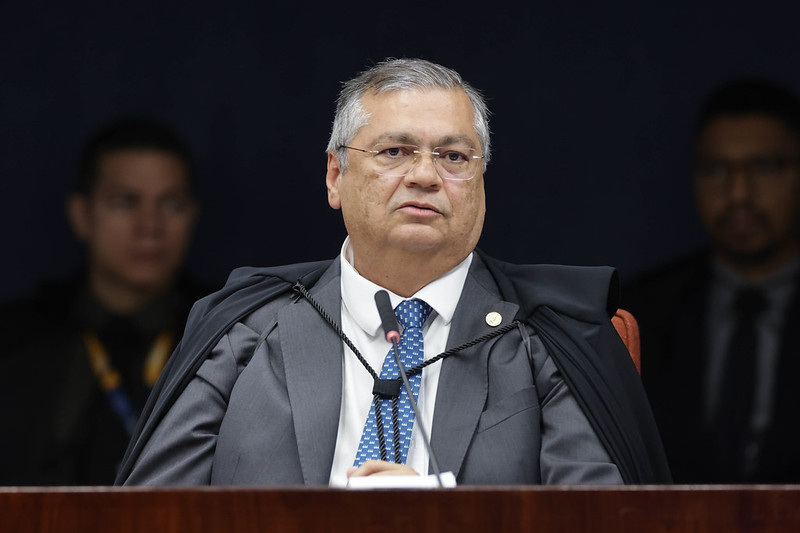 Flávio Dino pede investigação da PF sobre ameaças recebidas após voto contra Bolsonaro no STF