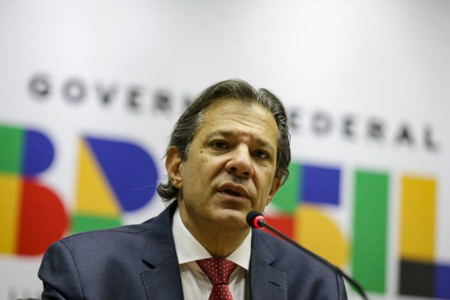 Desoneração traz risco de nova reforma da Previdência, diz Haddad