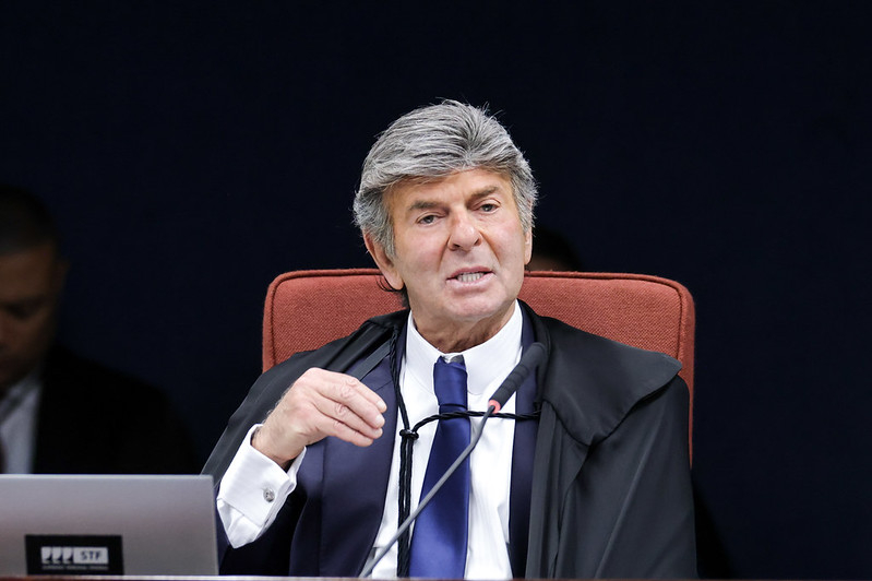Fux cita incompetência do STF para julgar ação contra Bolsonaro