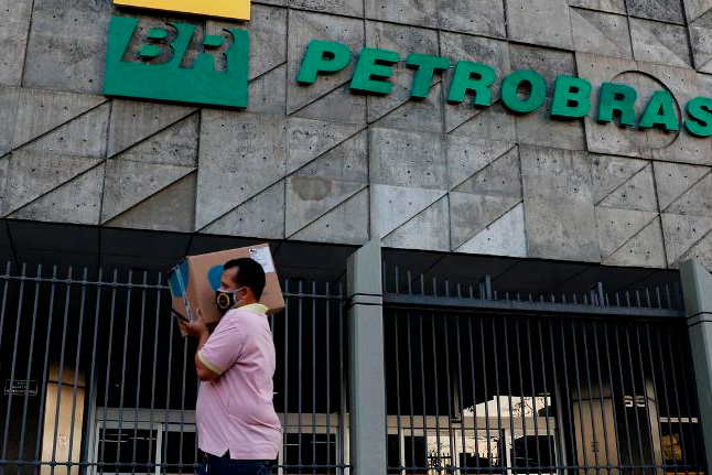 Polícia Federal investiga crimes de corrupção contra Petrobras