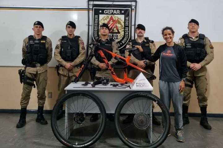 Polícia Militar recupera bicicleta roubada da atleta Hercília Najara